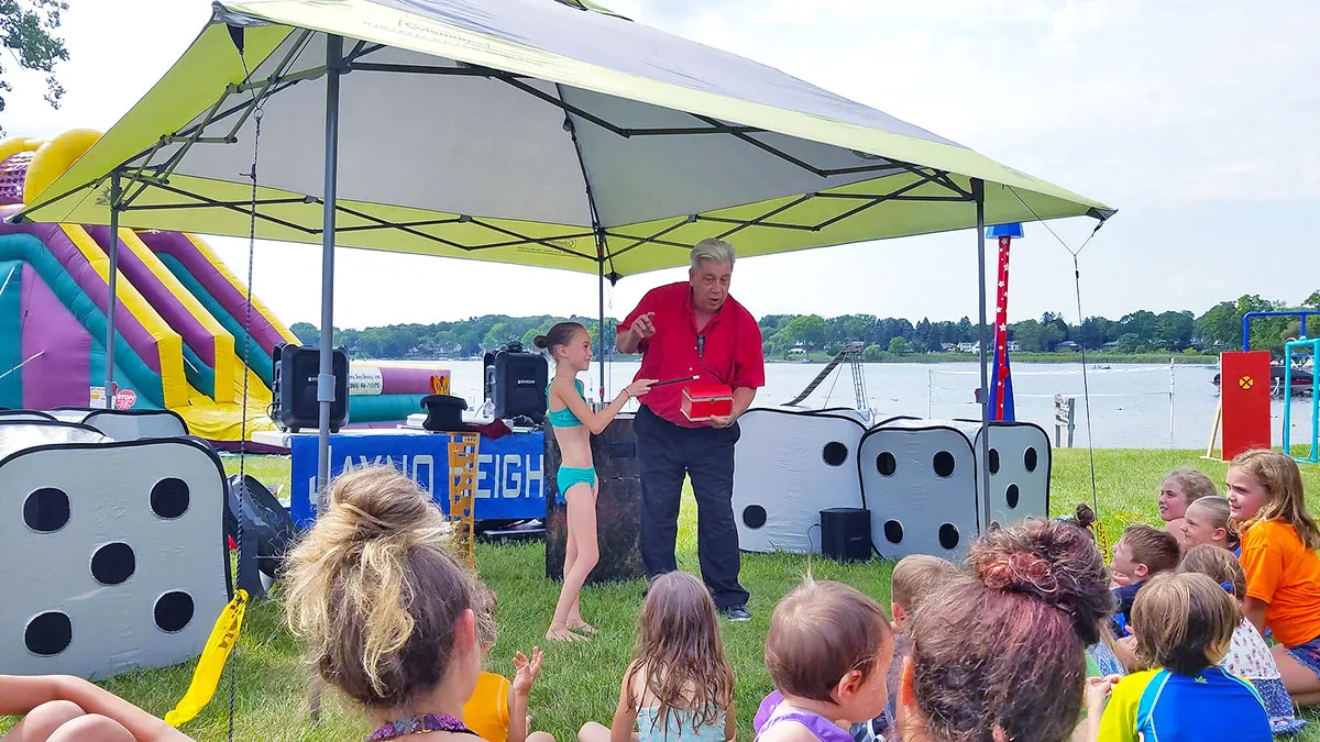 Magic Guy performing